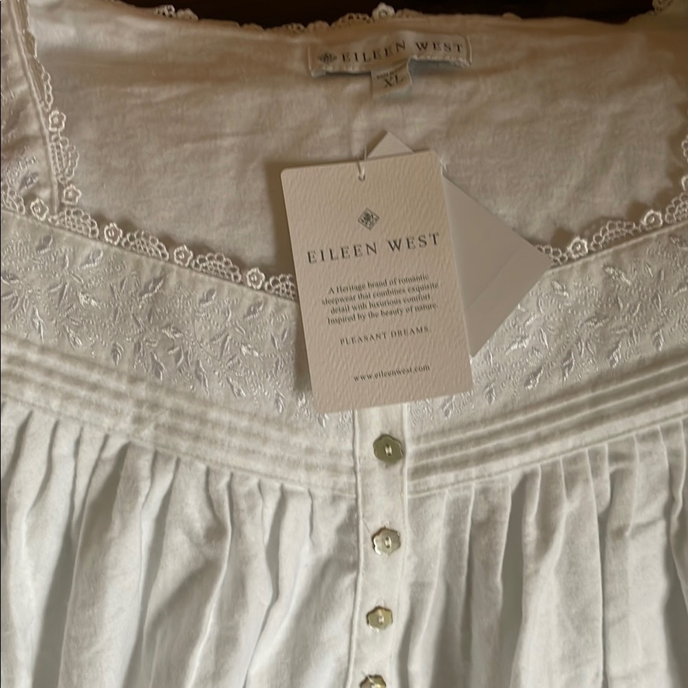 Eileen West White Lace Chemise
